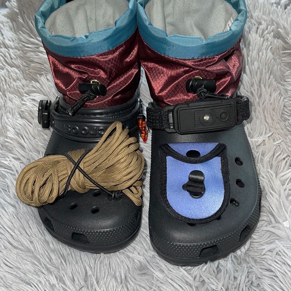 Nicole McLaughlin campsite crocs